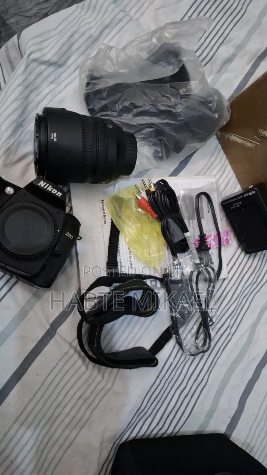 Nikon D90 Brand New 18-135 Lens
