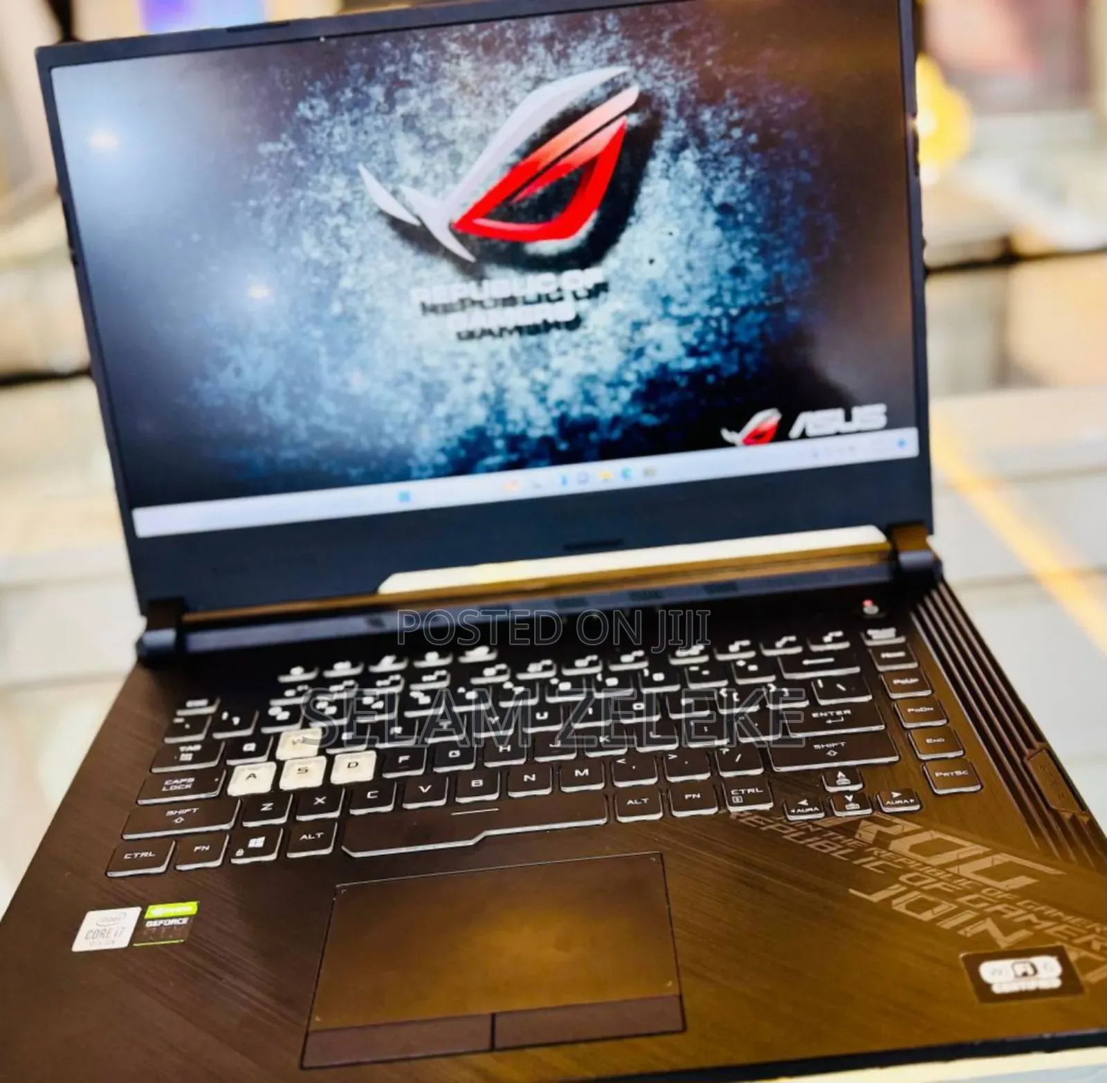 New Laptop Asus ROG Strix G15 G512 16GB Intel Core i7 SSD 512GB