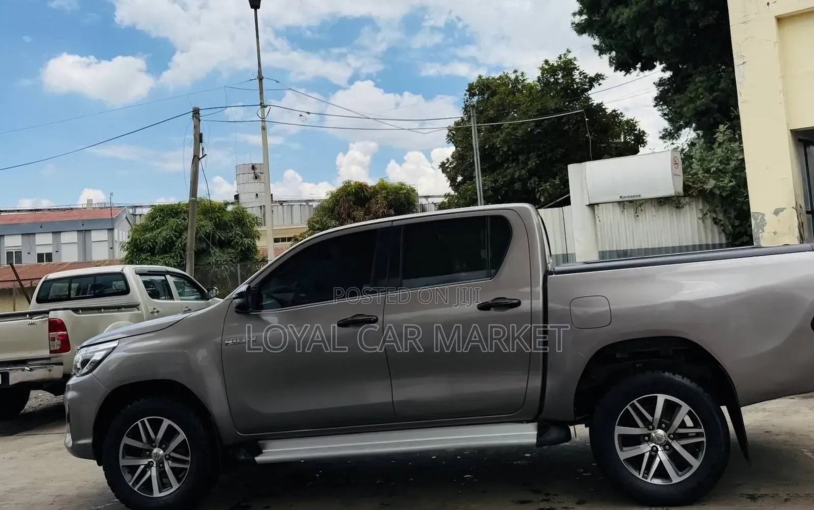 Toyota Hilux 2020 Ivory
