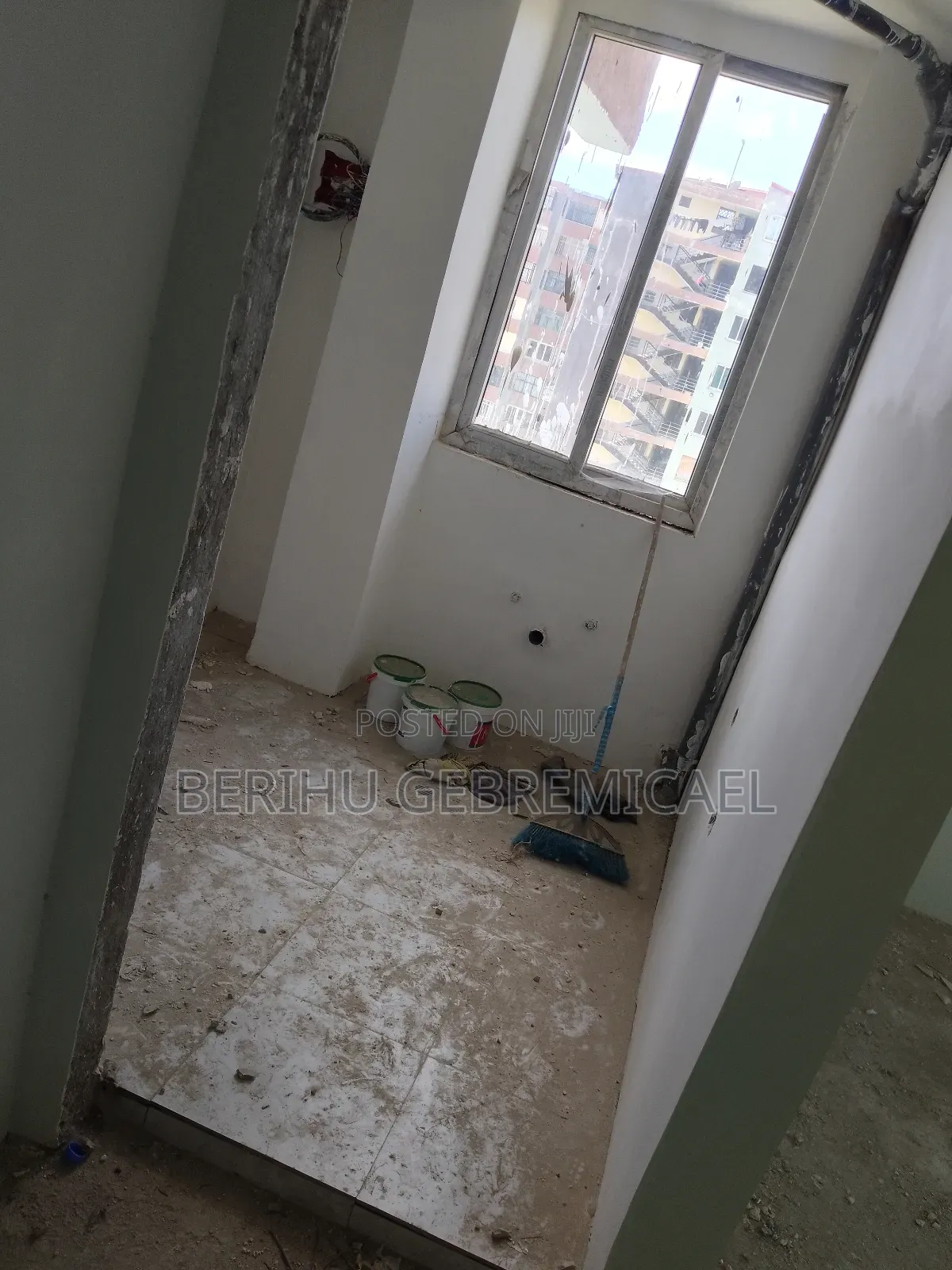 2bdrm Condo in ኣያት, Yeka for sale