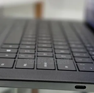 New Laptop Dell Precision 5560 16GB Intel Core i7 SSD 512GB