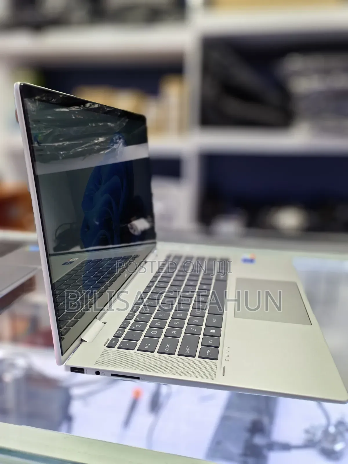 New Laptop HP Envy x360 16GB Intel Core i7 SSD 1T