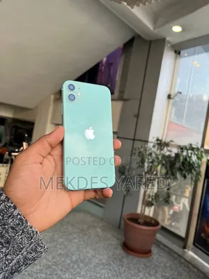 New Apple iPhone 11 128 GB Purple