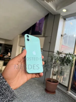 New Apple iPhone 11 128 GB Purple