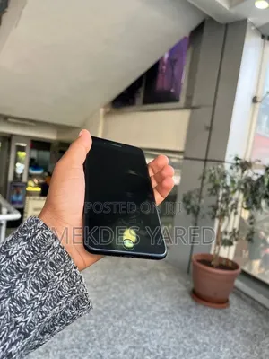 New Apple iPhone 8 Plus 64 GB Black