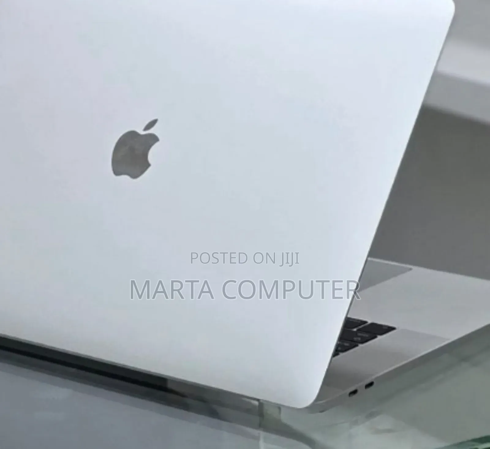 New Laptop Apple MacBook Pro 2015 16GB Intel Core i7 SSD 256GB