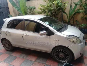 Toyota Yaris 1.0 2006 Silver