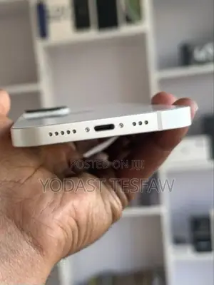New Apple iPhone 13 128 GB White