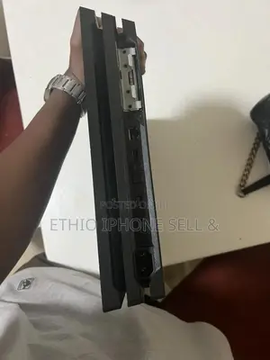 Ps 4 Pro *Used*