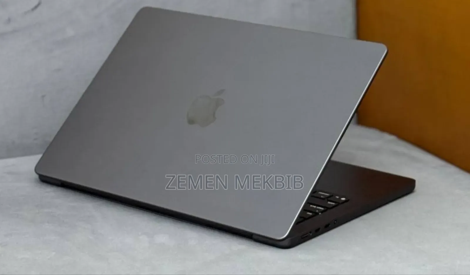New Apple MacBook Pro 2025 M5 14-inch 16GB Apple M5 Pro SSD 512GB