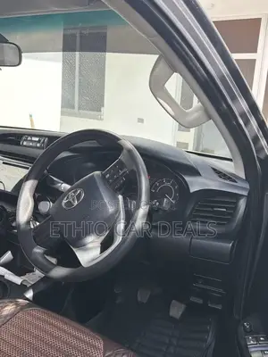 Toyota Hilux Revo Double Cab Deisel 2.4 AWD 2021 Black