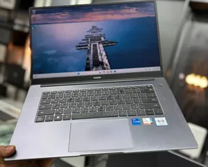 New Laptop Huawei MateBook 16s 16GB Intel Core i7 SSD 512GB