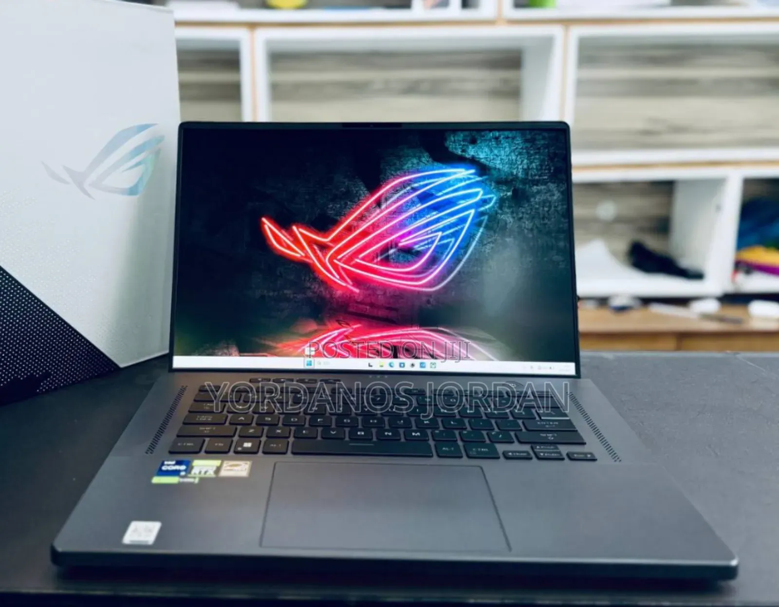 New Laptop Asus ROG Zephyrus G16 32GB Intel Core i9 SSD 1T