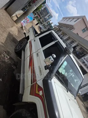 Toyota Land Cruiser 4.0 V6 GXR 2019 White
