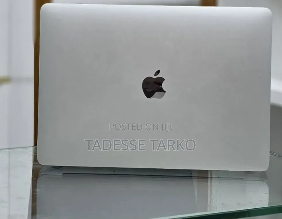 New Laptop Apple MacBook Air 2020 M1 8GB Apple M1 SSD 512GB