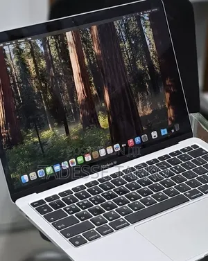 New Laptop Apple MacBook Air 2020 M1 8GB Apple M1 SSD 512GB