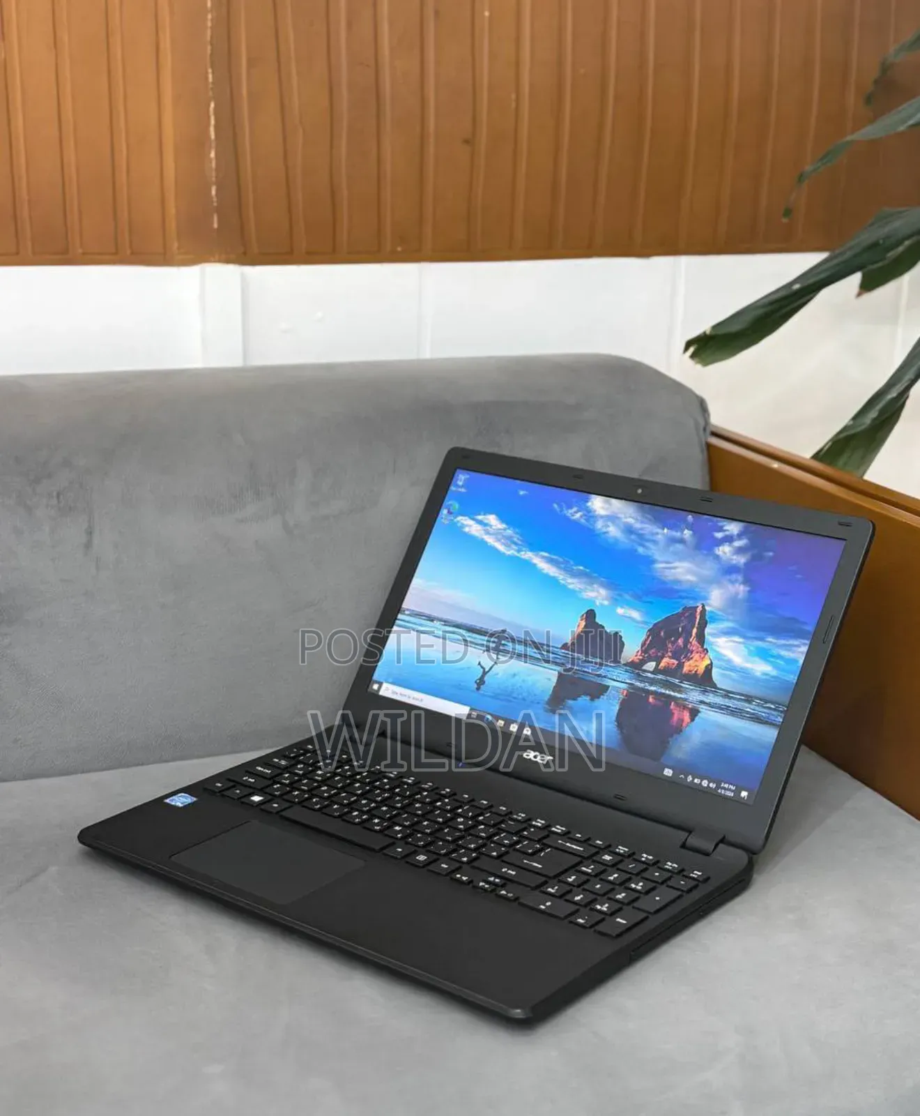 New Laptop Acer 4GB HDD 512GB