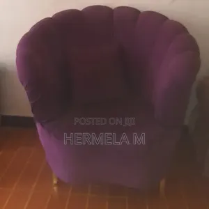 2 One Sit Sofas