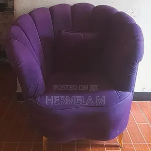 2 One Sit Sofas
