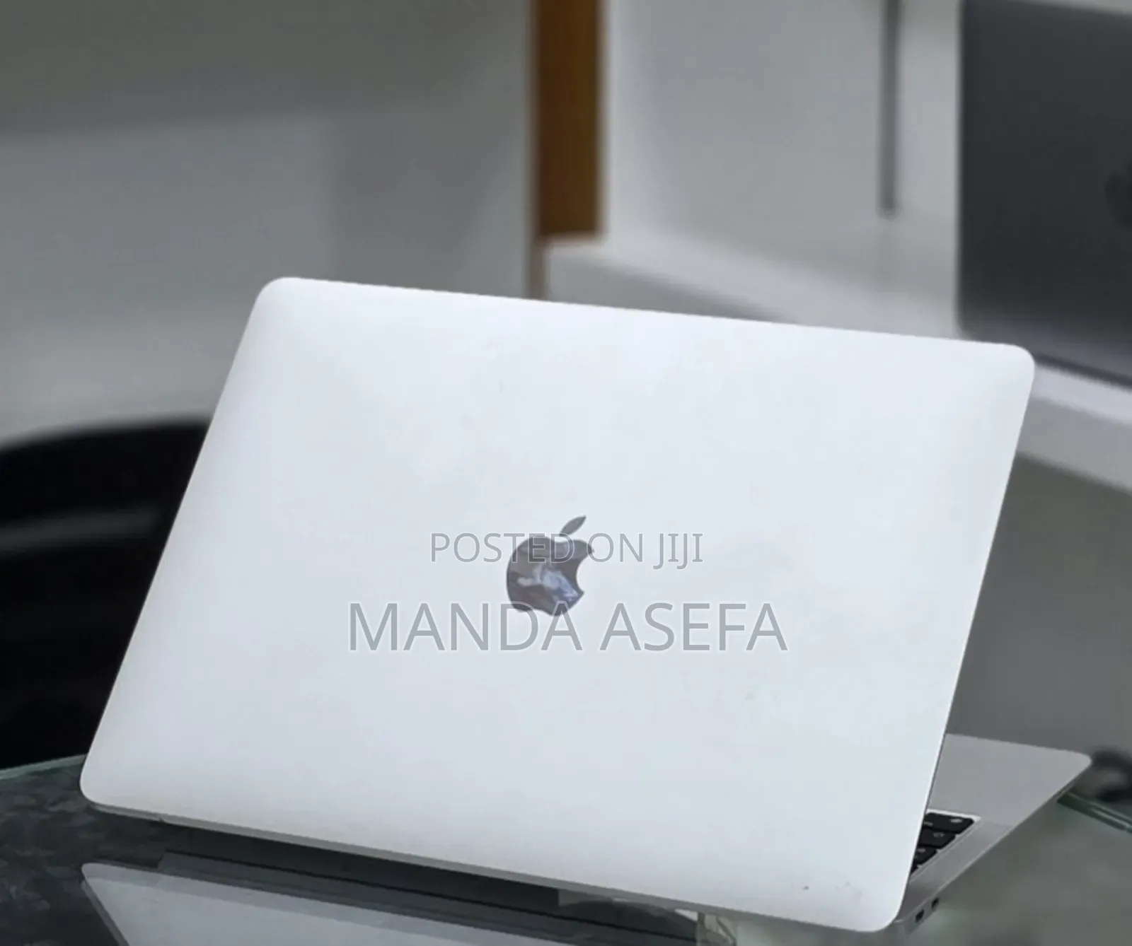 New Laptop Apple MacBook Air 2020 M1 8GB Apple M1 SSD 512GB