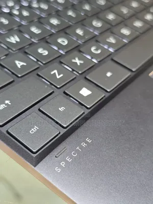 New Laptop HP Spectra 13 16GB Intel Core i7 SSD 1T