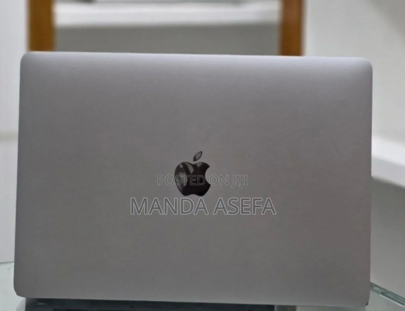 New Laptop Apple MacBook Air 2020 M1 8GB Apple M1 SSD 256GB