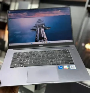 New Laptop Huawei MateBook 13 WRT-W19E 16GB Intel Core i7 SSD 512GB