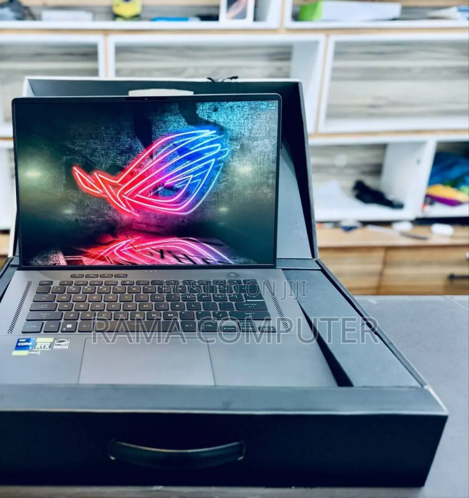 New Laptop Asus ROG Zephyrus G16 32GB Intel Core i9 SSD 1T