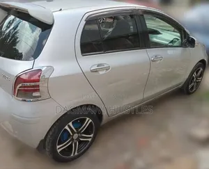 Toyota Yaris 1.0 VVT-i 2008 Silver