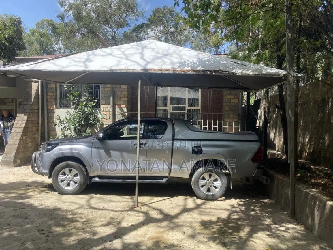 Toyota Hilux 2016 Silver