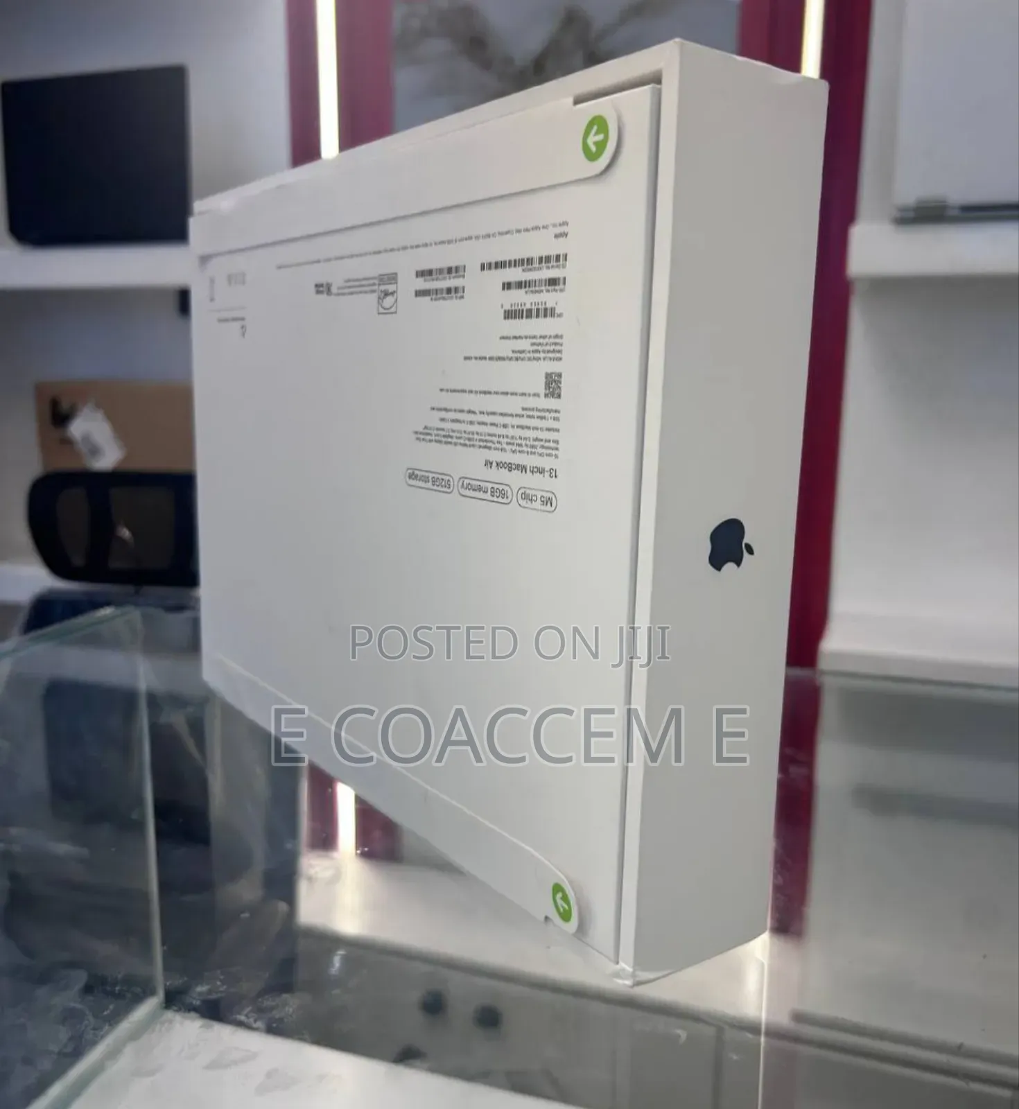 New Laptop Apple MacBook 16GB Apple M5 SSD 512GB