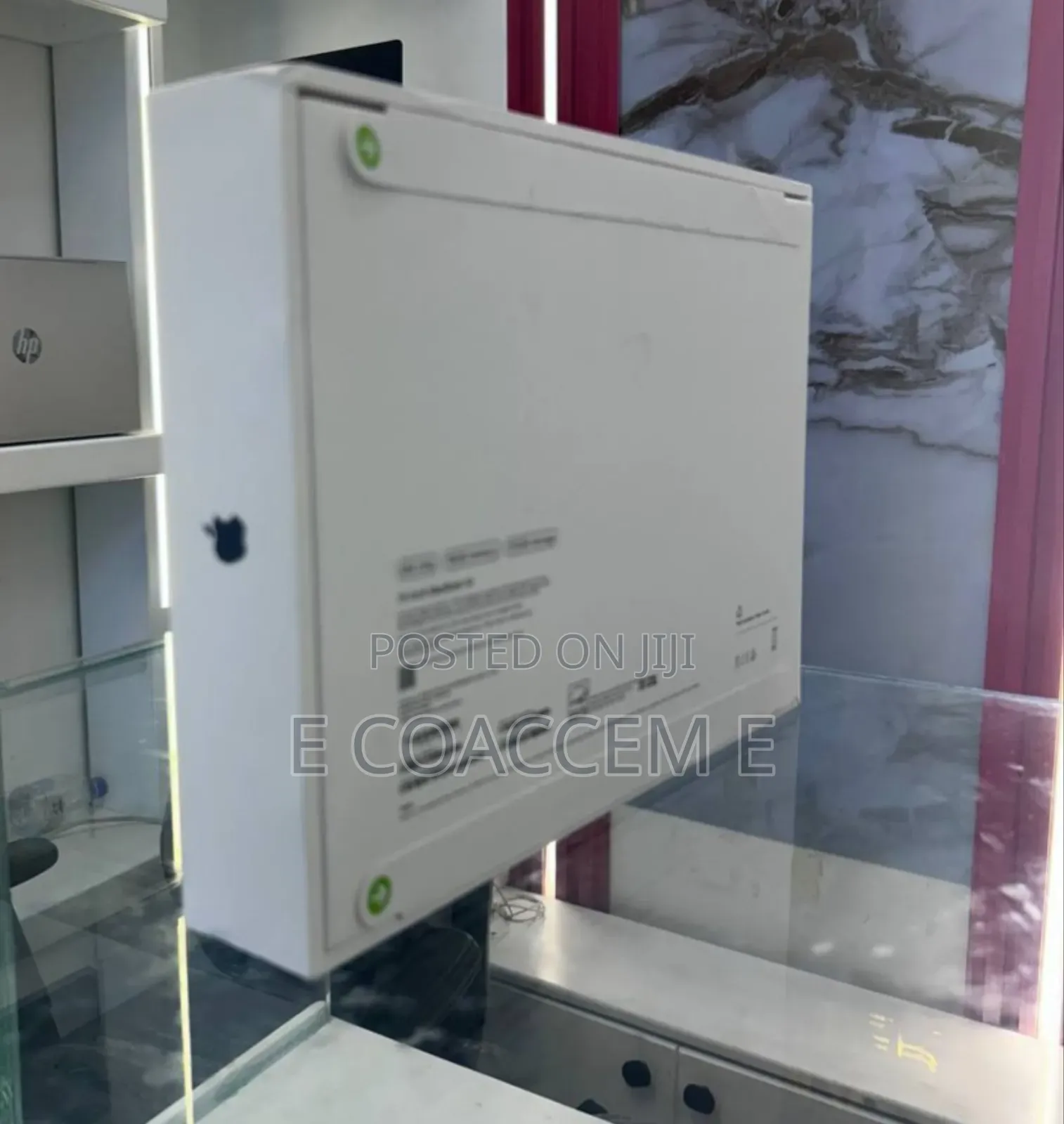 New Laptop Apple MacBook 16GB Apple M5 SSD 512GB
