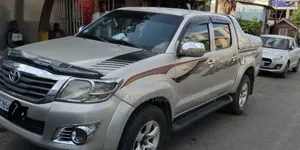 Toyota Hilux 2010 Teal
