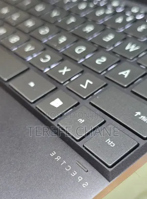 New Laptop HP Spectra 13 16GB Intel Core i7 SSD 1T