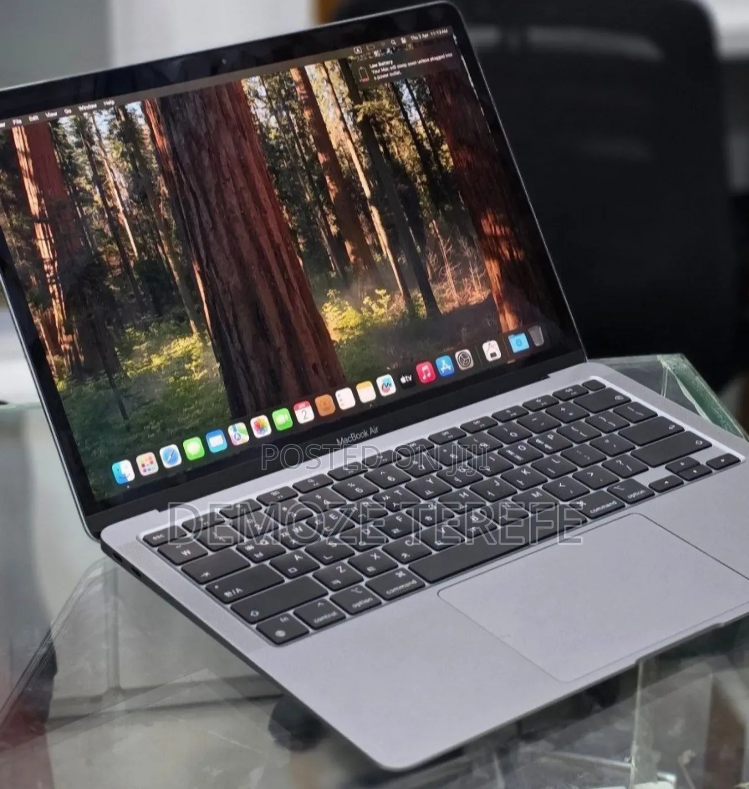 New Laptop Apple MacBook 8GB Apple M1 SSD 256GB