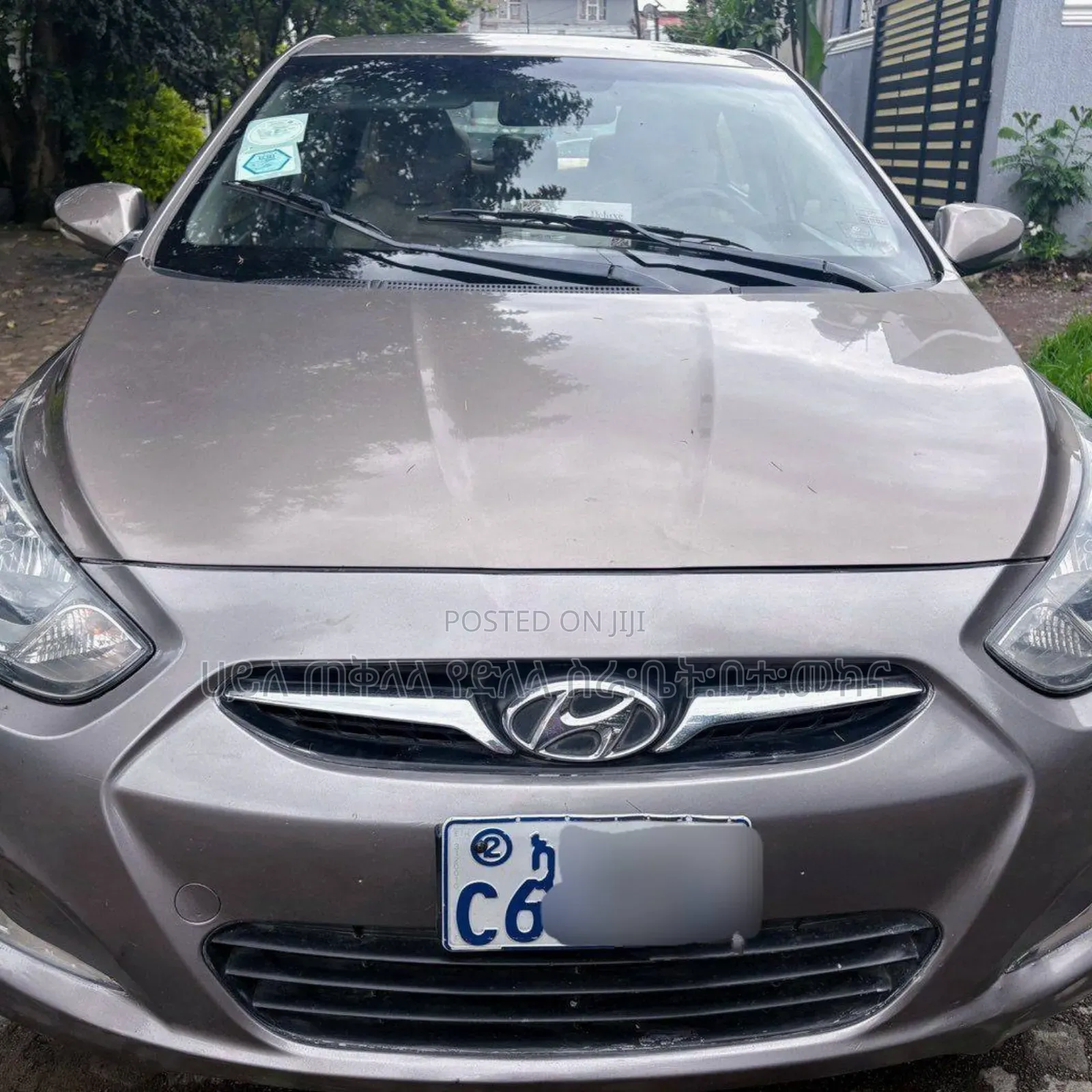 Hyundai Accent 2012 Pink