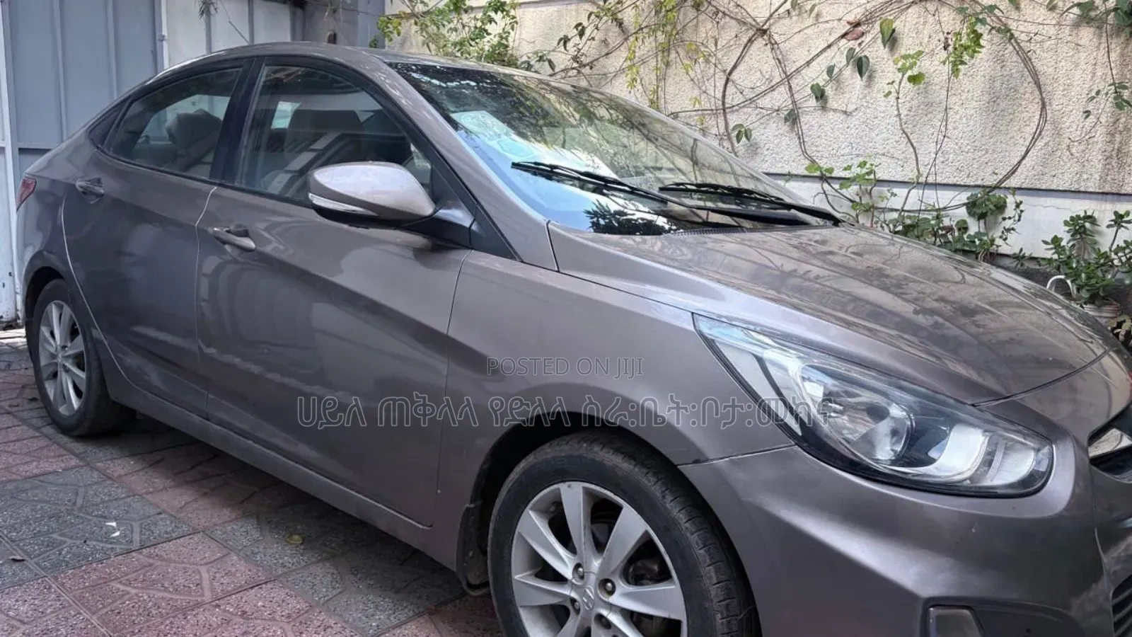 Hyundai Accent 2012 Pink