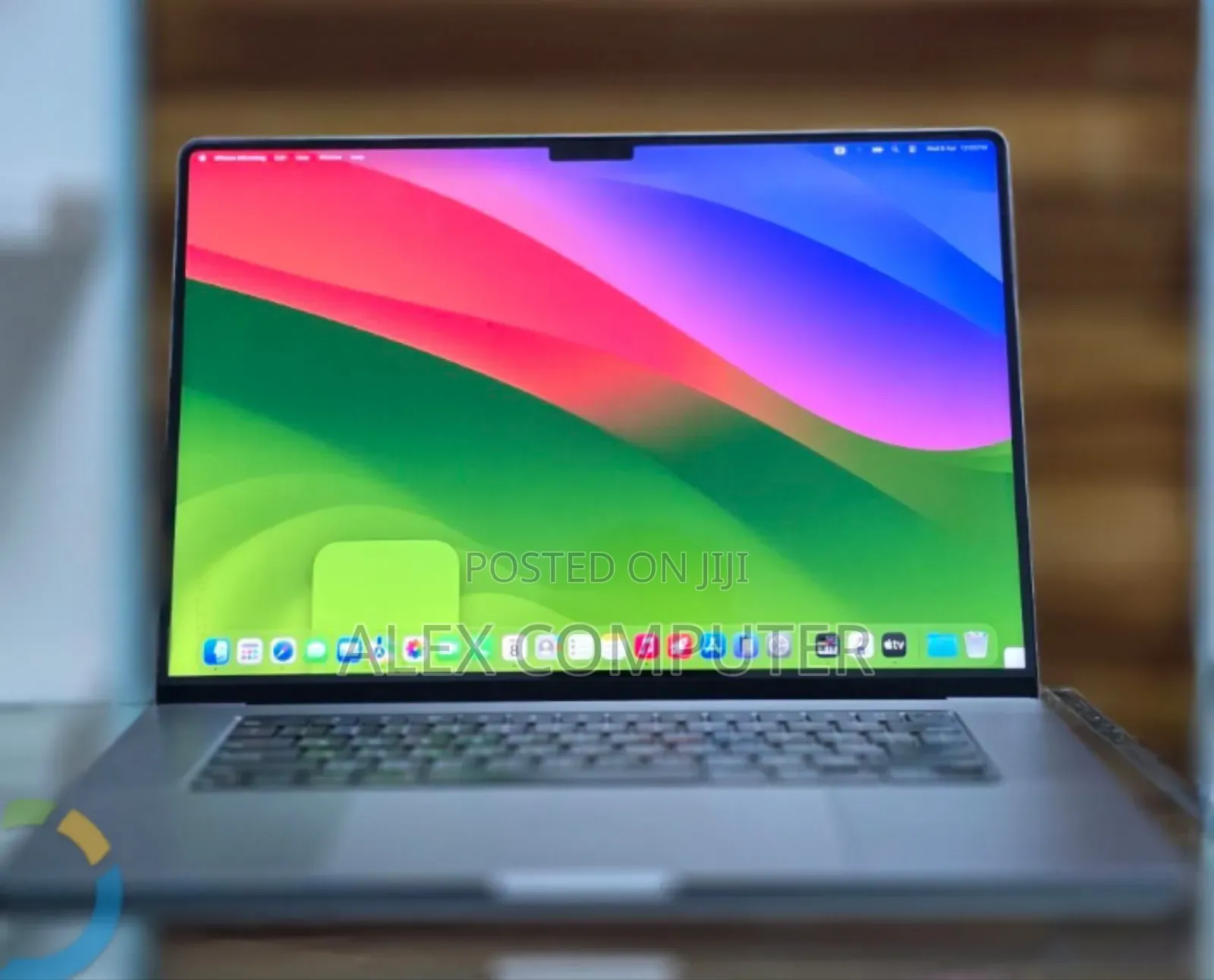 New Laptop Apple MacBook Pro M1 32GB Apple M1 Pro SSD 512GB