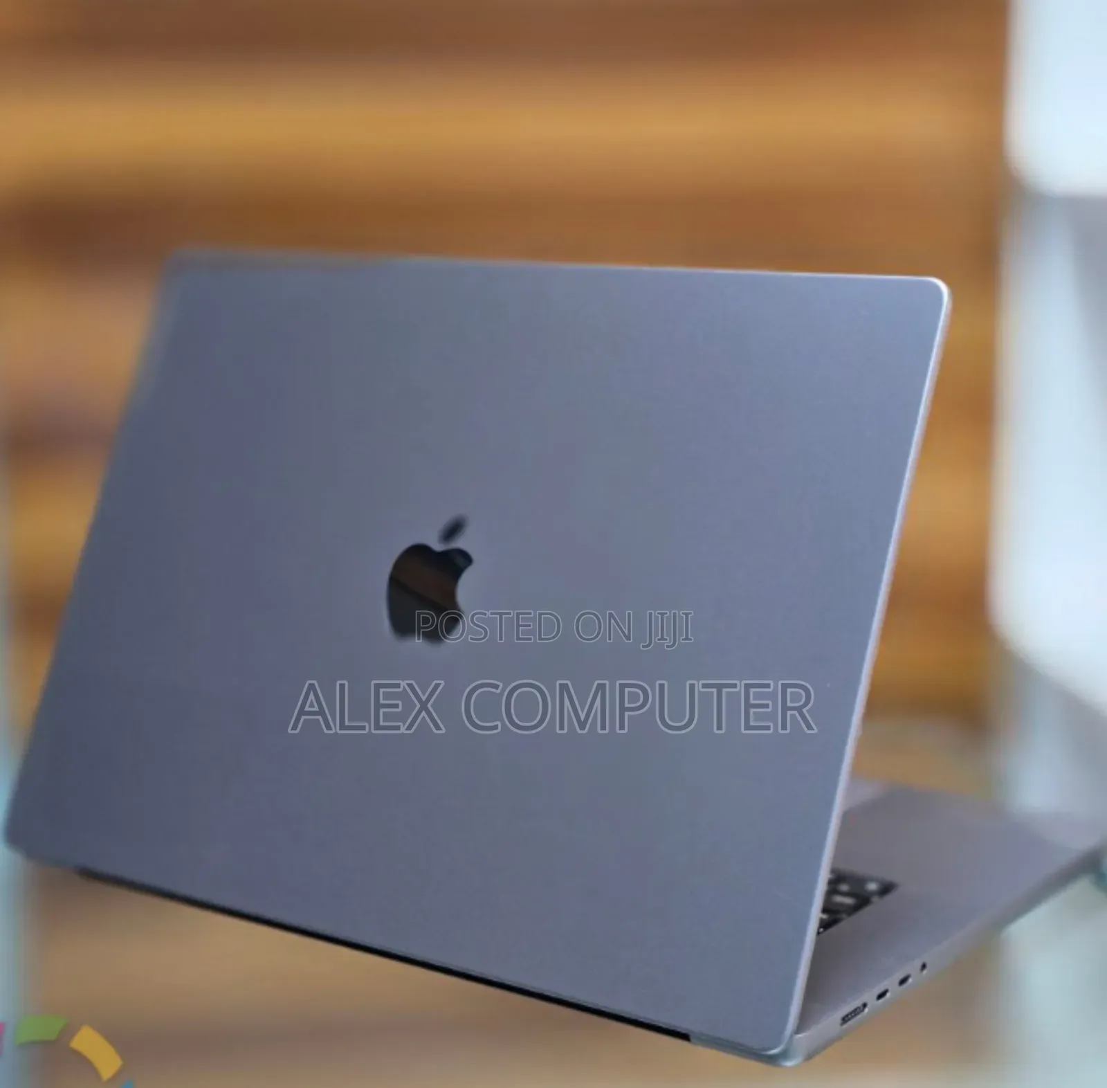 New Laptop Apple MacBook Pro M1 32GB Apple M1 Pro SSD 512GB