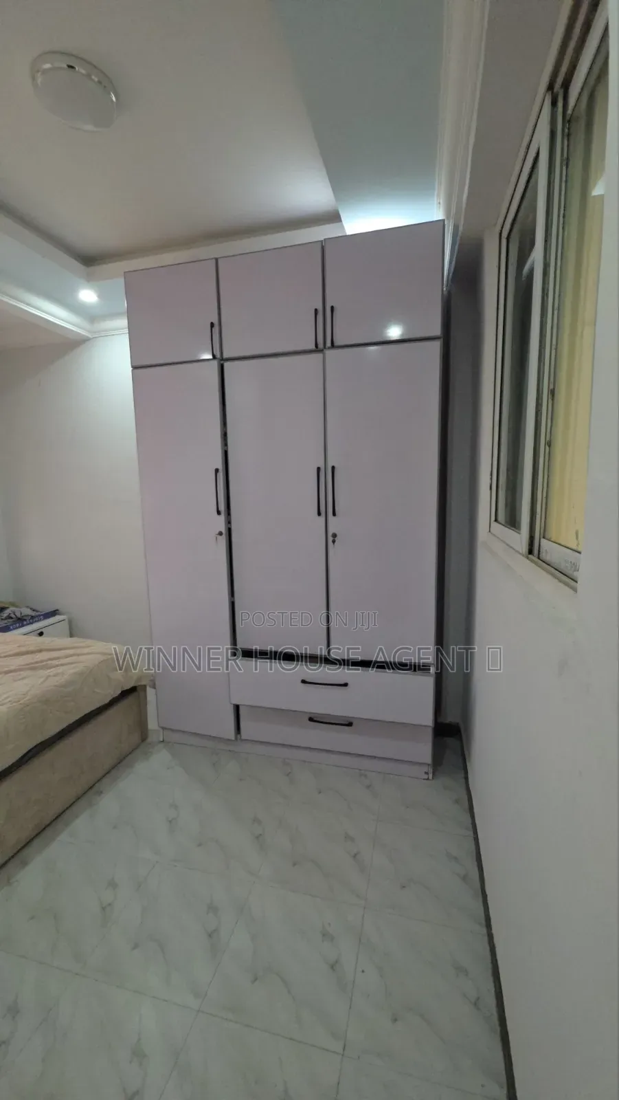 Furnished 3bdrm Condo in አራብሳ ኮንዶሚኒየም, Bole for sale