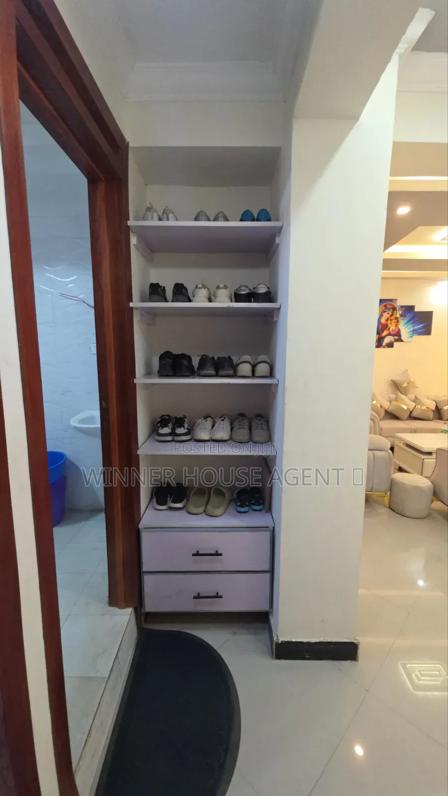 Furnished 3bdrm Condo in አራብሳ ኮንዶሚኒየም, Bole for sale