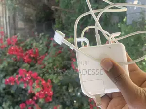 Mac Book Air Charger