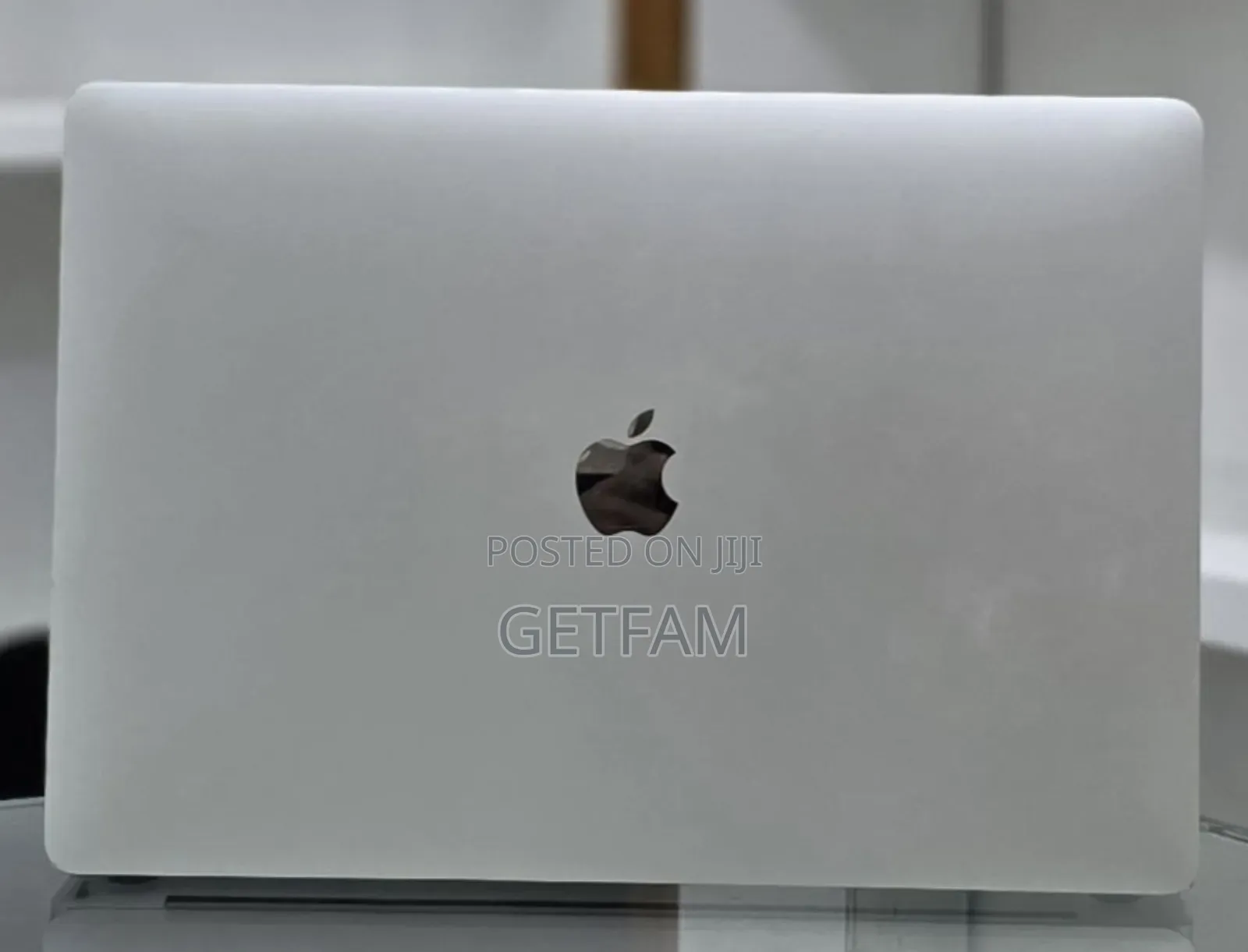 New Laptop Apple MacBook Pro 2016 2GB AMD SSD 16 GB