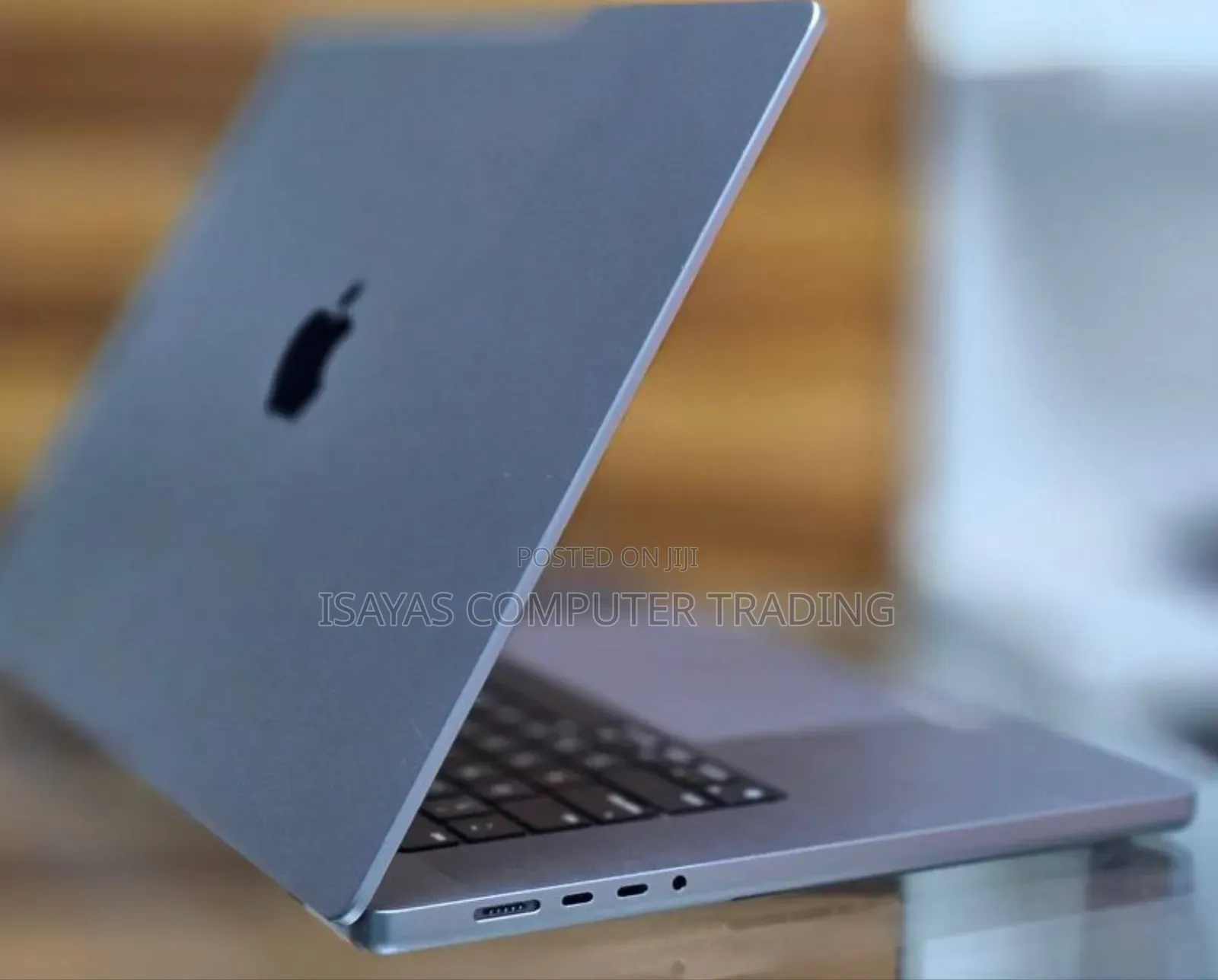 New Laptop Apple MacBook Pro M1 32GB Apple M1 Pro SSD 512GB