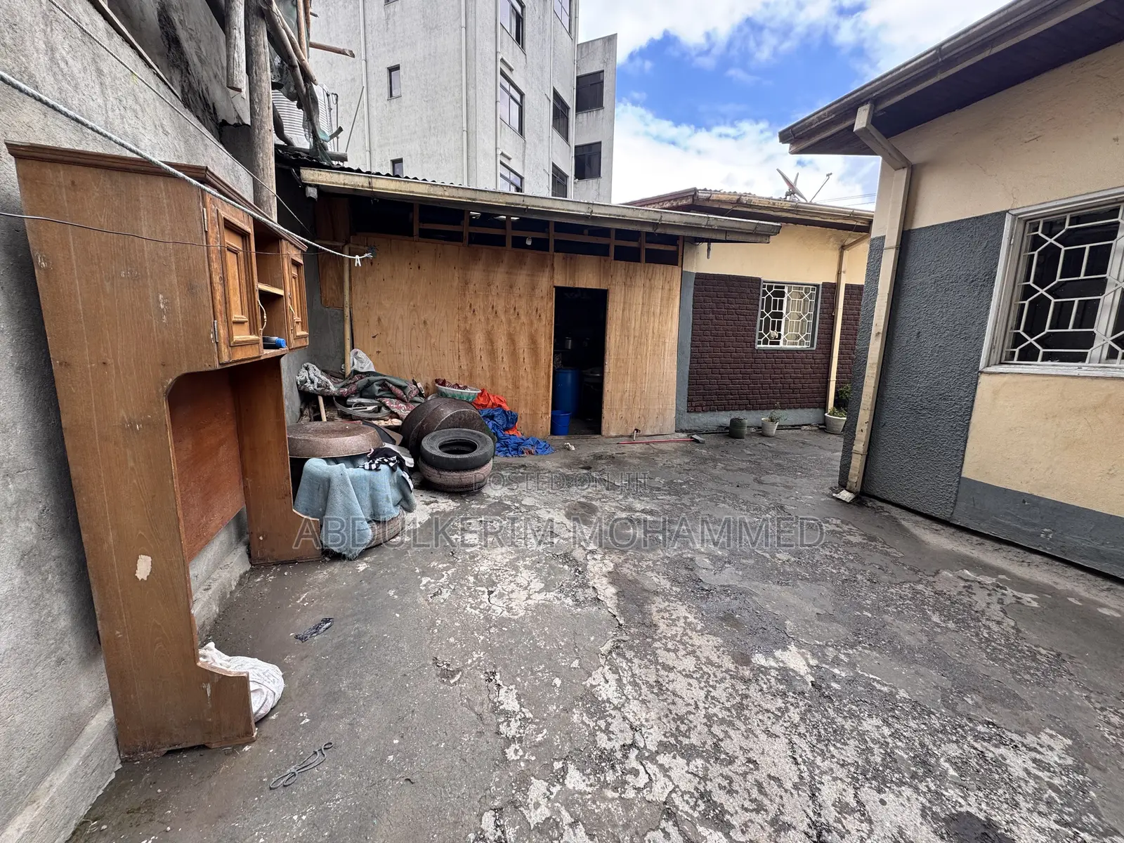 3bdrm House in Gullele for sale