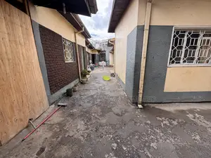 3bdrm House in Gullele for sale