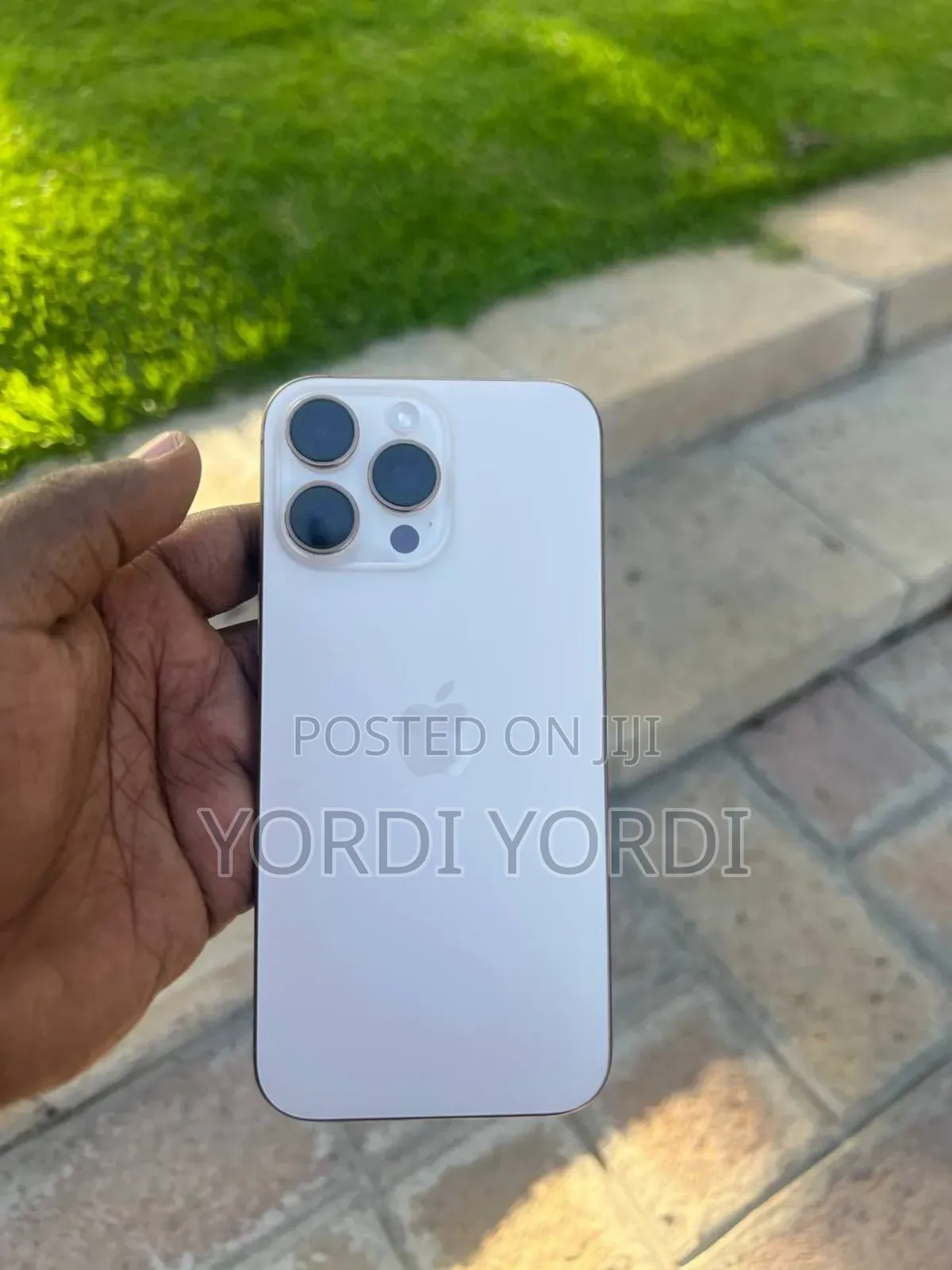 Apple iPhone 16 Pro Max 256 GB White