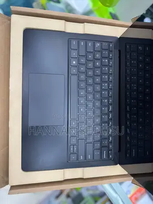 New Laptop Microsoft Surface Laptop 5 16GB Intel Core i7 SSD 256GB
