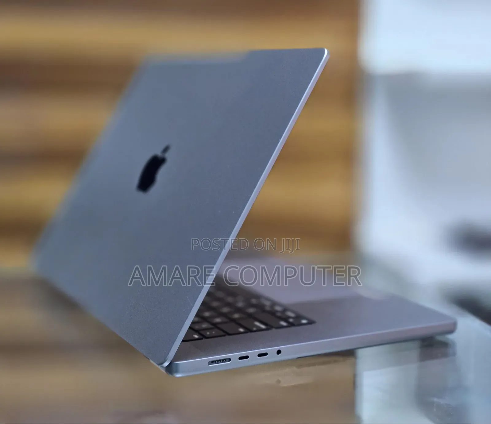 New Laptop Apple MacBook Pro M1 32GB Apple M1 Pro SSD 512GB