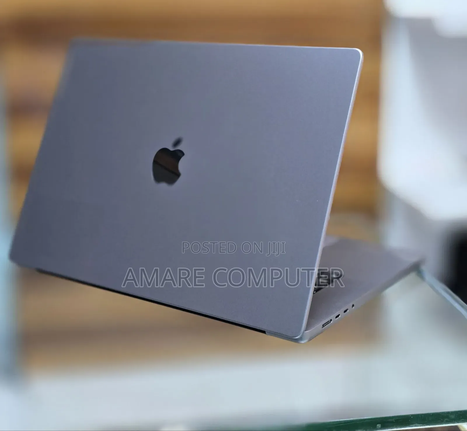 New Laptop Apple MacBook Pro M1 32GB Apple M1 Pro SSD 512GB